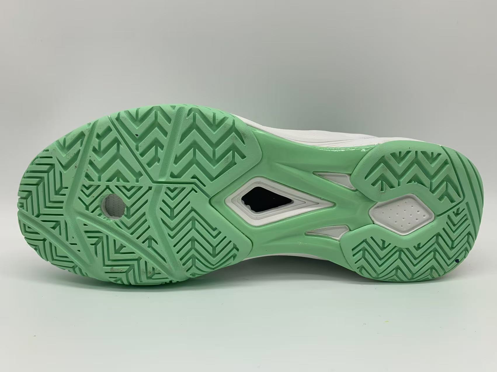 Non-Slip Pickleball Shoes